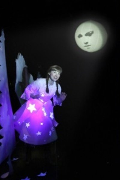 Hanna and the Moonlit Dress